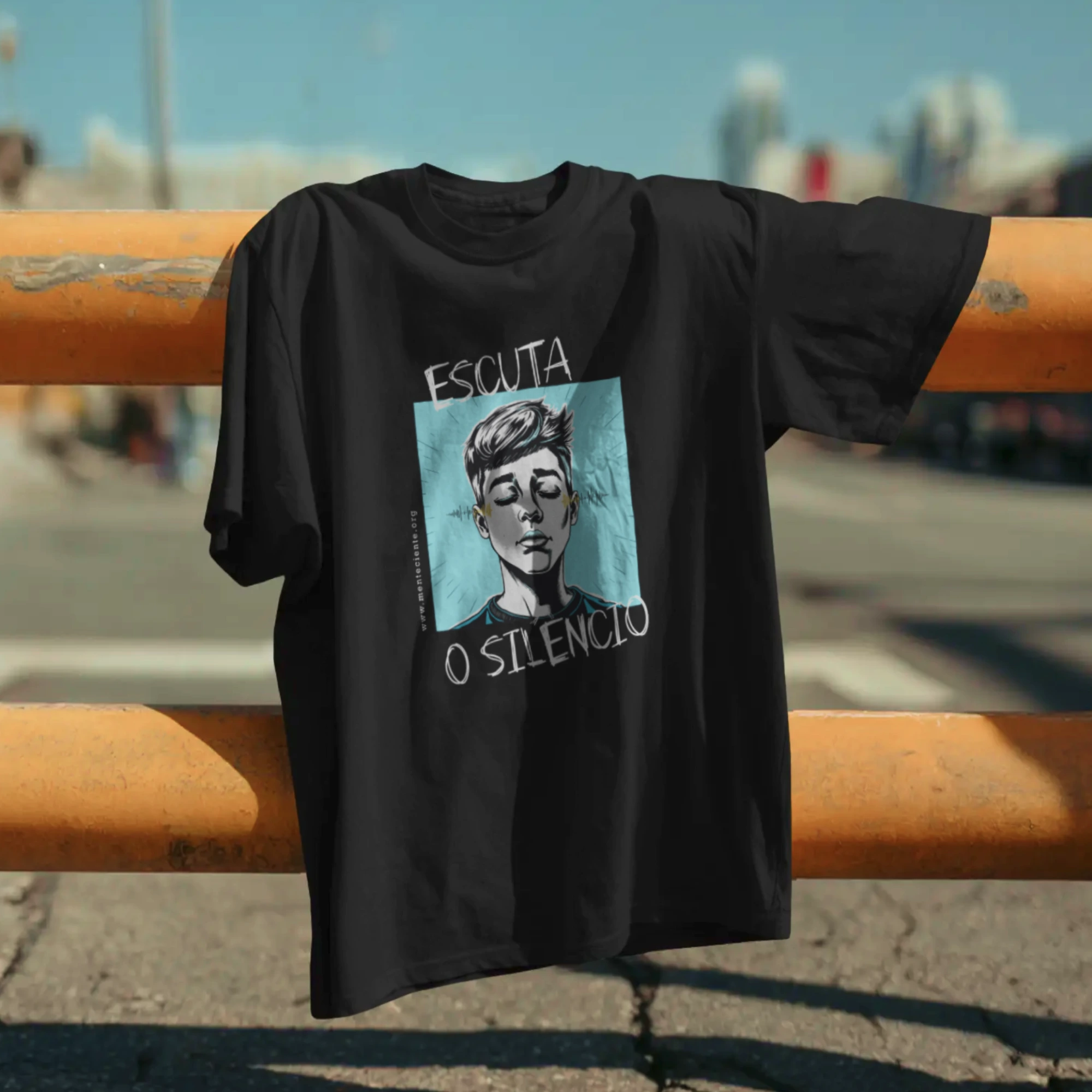 T-shirt Preta “Escuta o Silêncio” 2